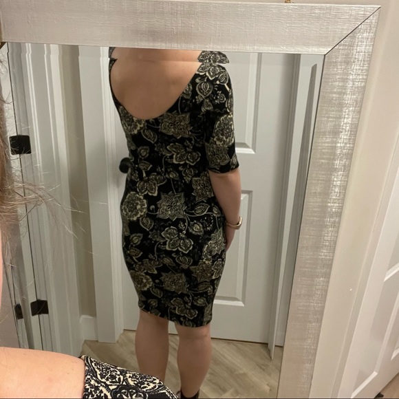 Size Medium Dress - Picture 3 of 6